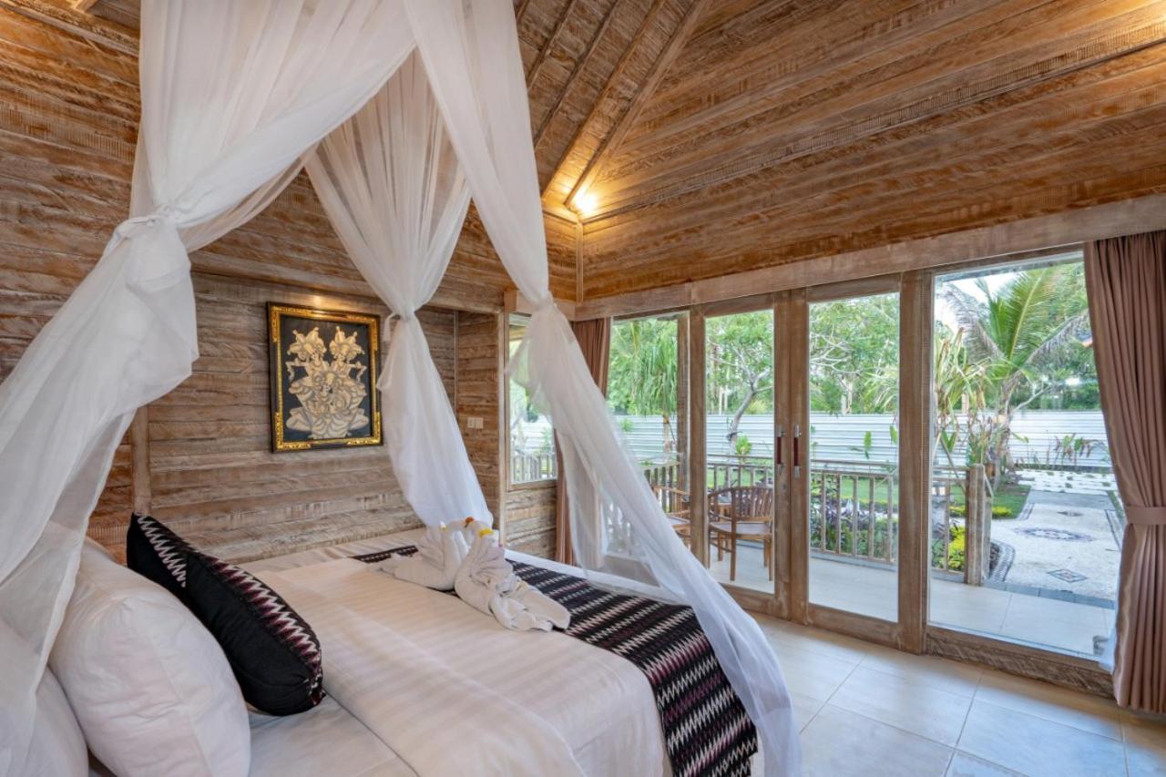 Helly'S Secret Garden Cottage Lembongan Extérieur photo