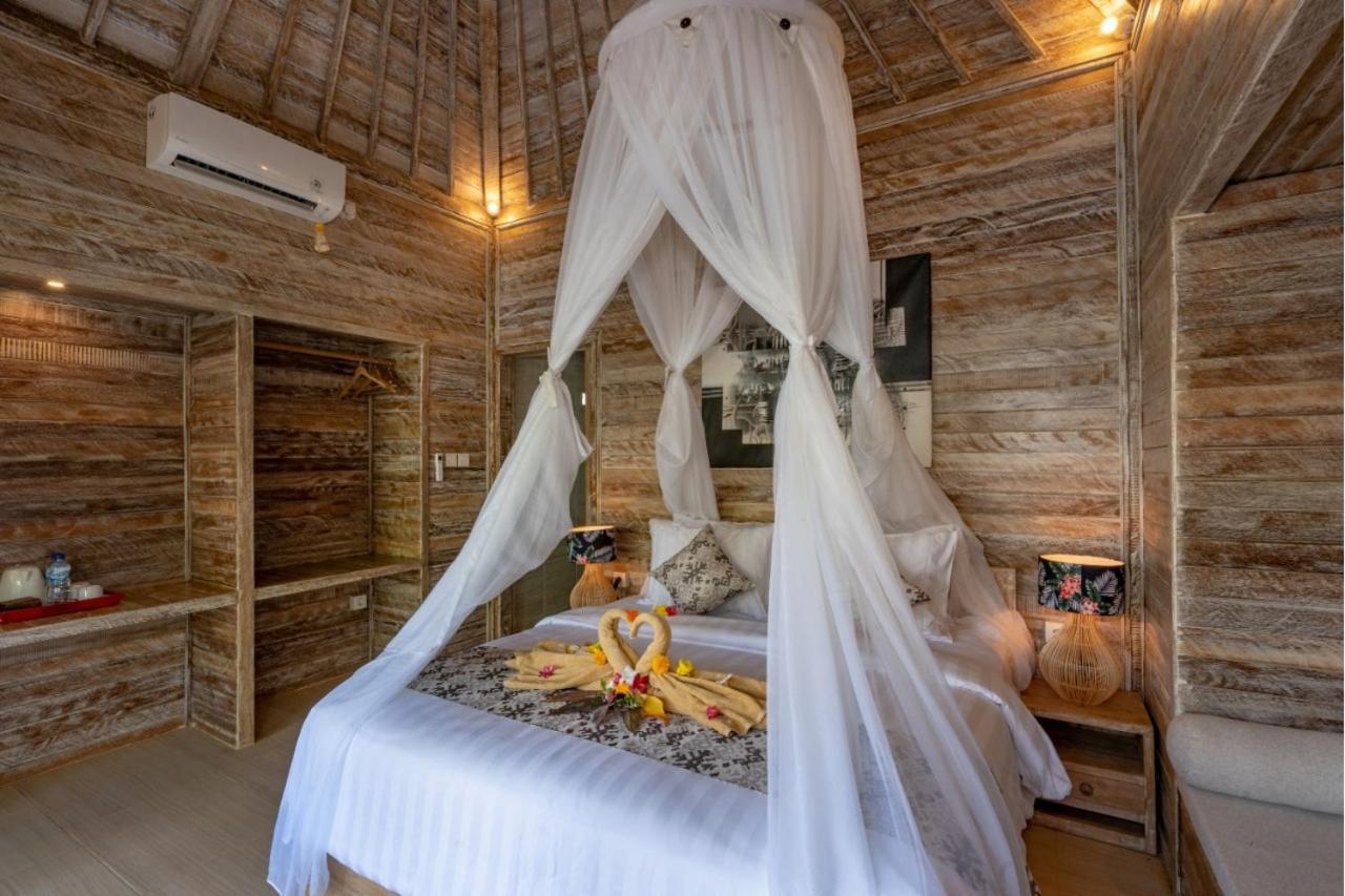 Helly'S Secret Garden Cottage Lembongan Extérieur photo